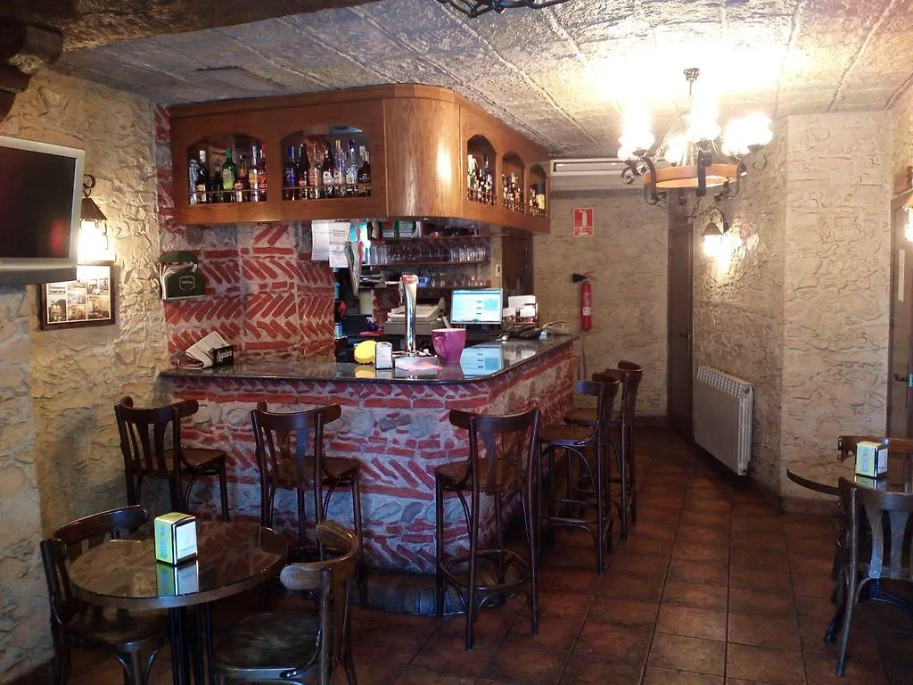 Hostal Restaurante Cornella Cornella de Llobregat 0*,
