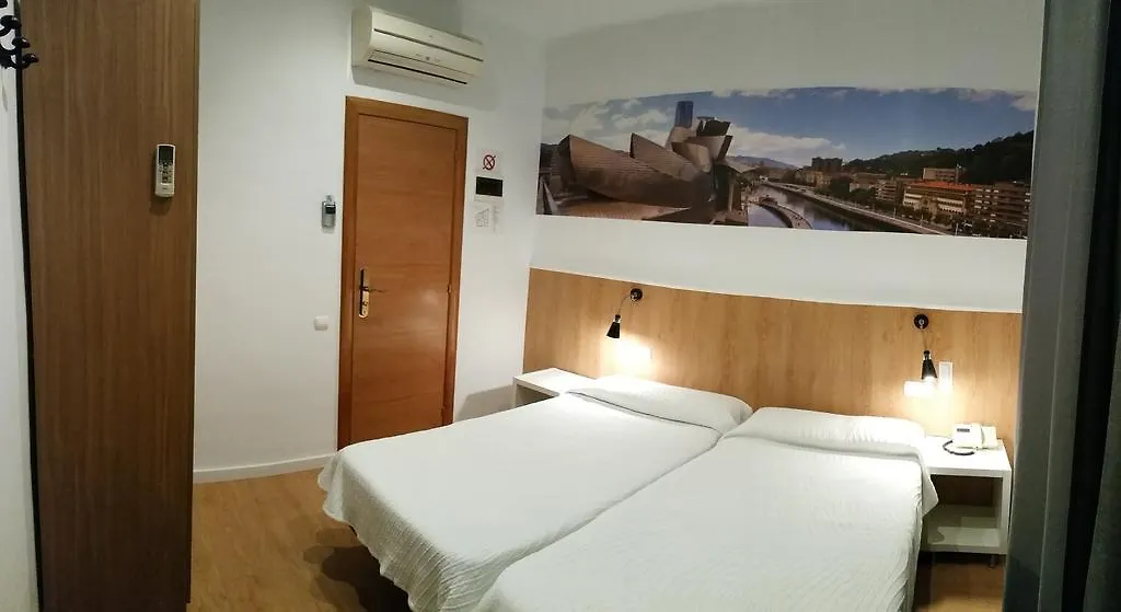 Guest house Hostal Restaurante Cornella Cornella de Llobregat